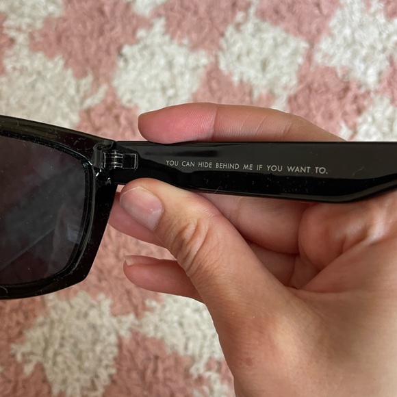 Black sunglasses o/s - Picture 3 of 8